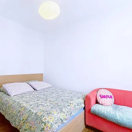 Cosy Close To Bastille *
